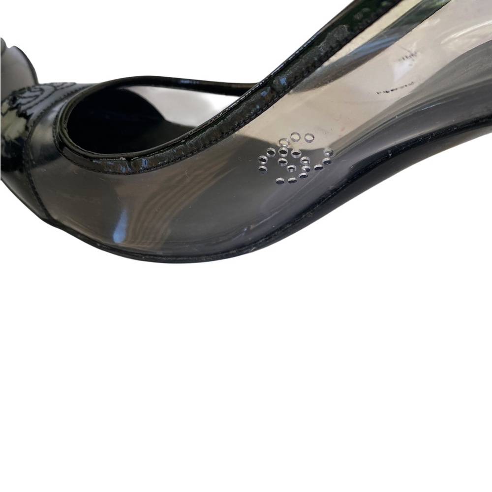 CHANEL Black Patent Leather & Clear PVC Cap Toe Pumps – Iconic CC Logo size 39 - Picture 7 of 12